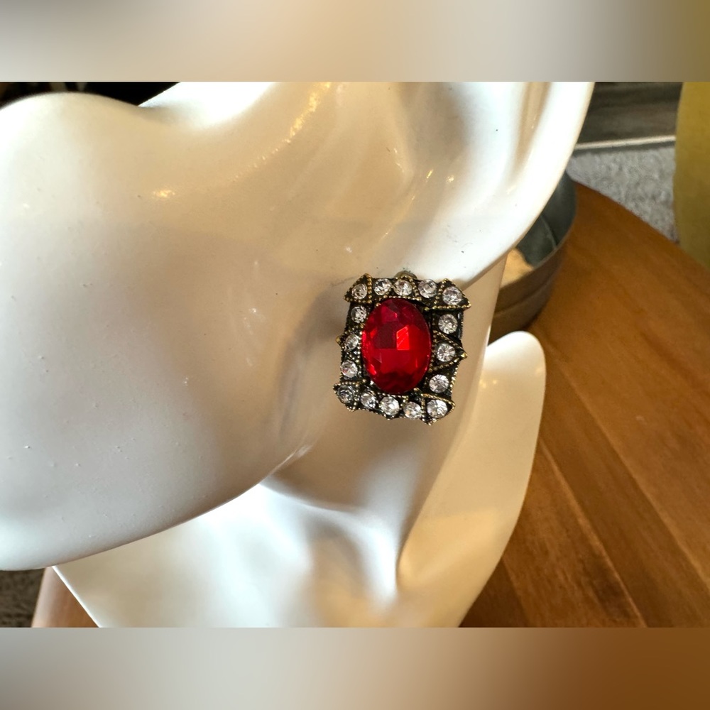 Vintage Red Gem Rectangular Earrings - image 2